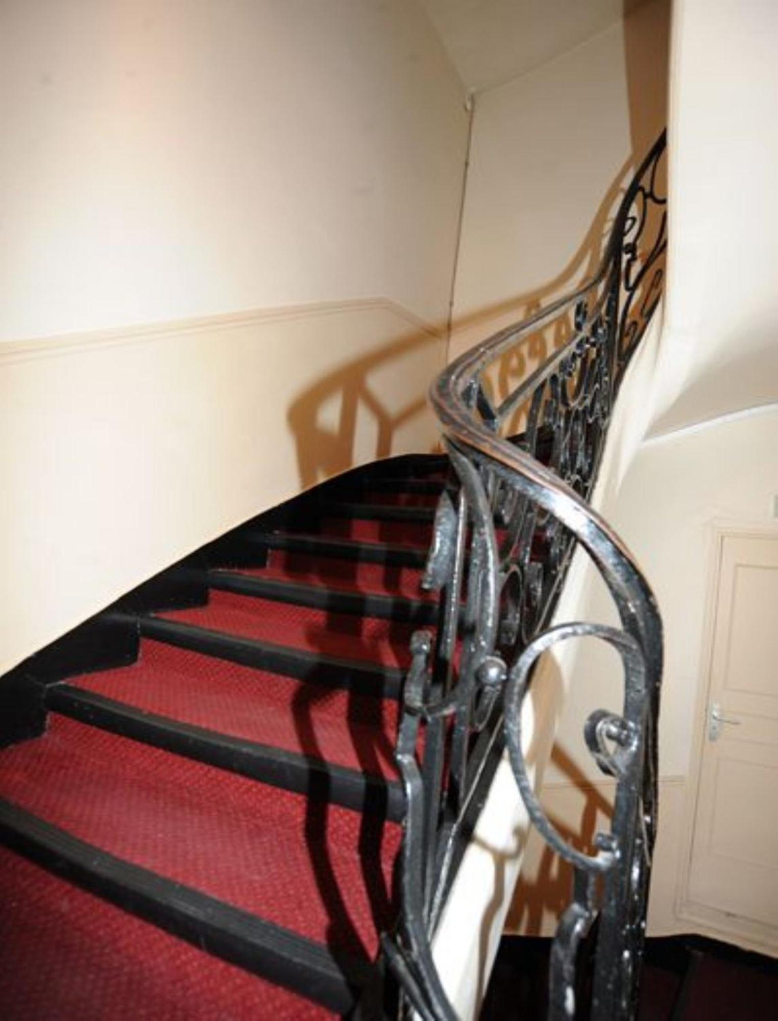 Sully Hotel Paris Bagian luar foto