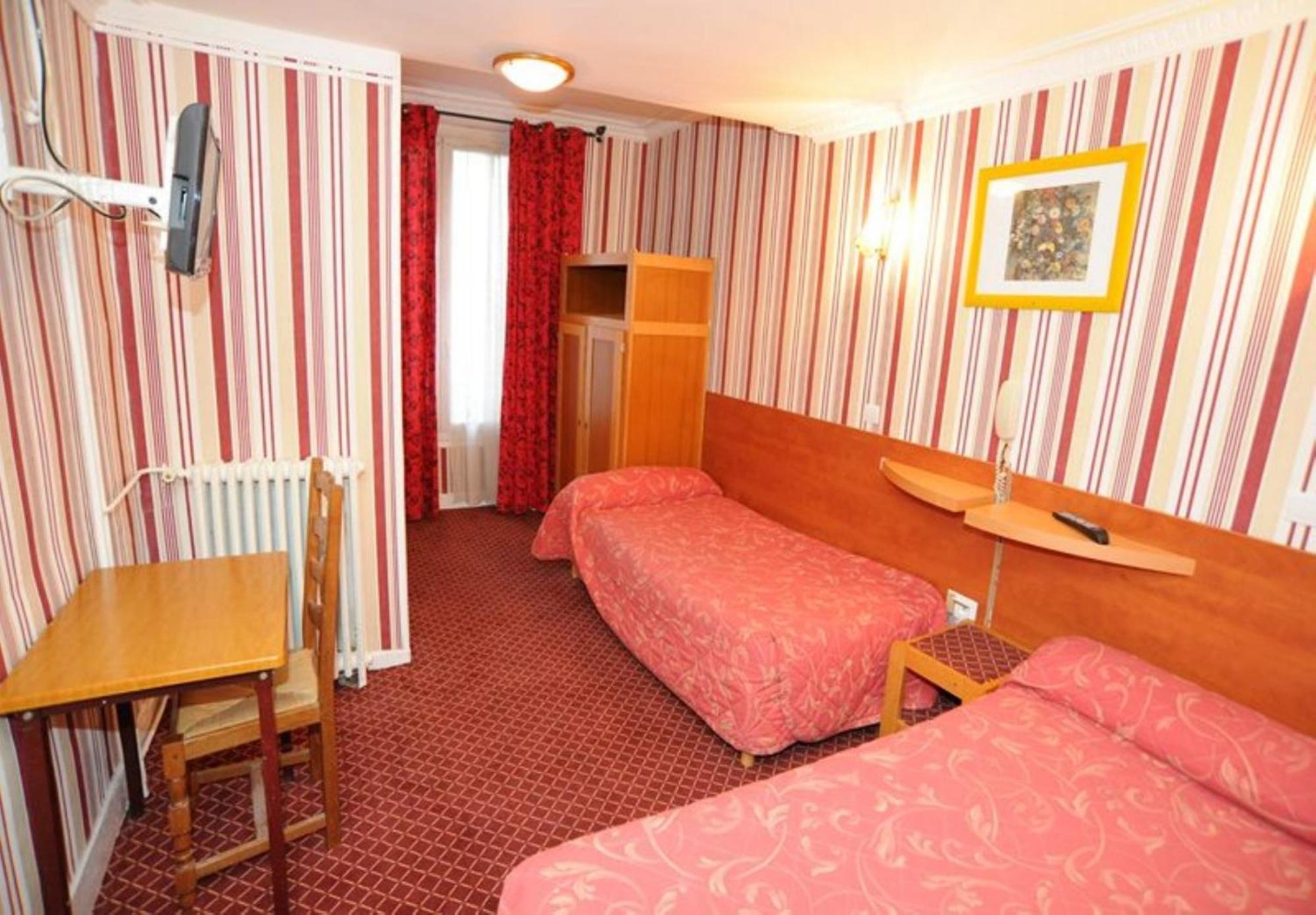 Sully Hotel Paris Bagian luar foto