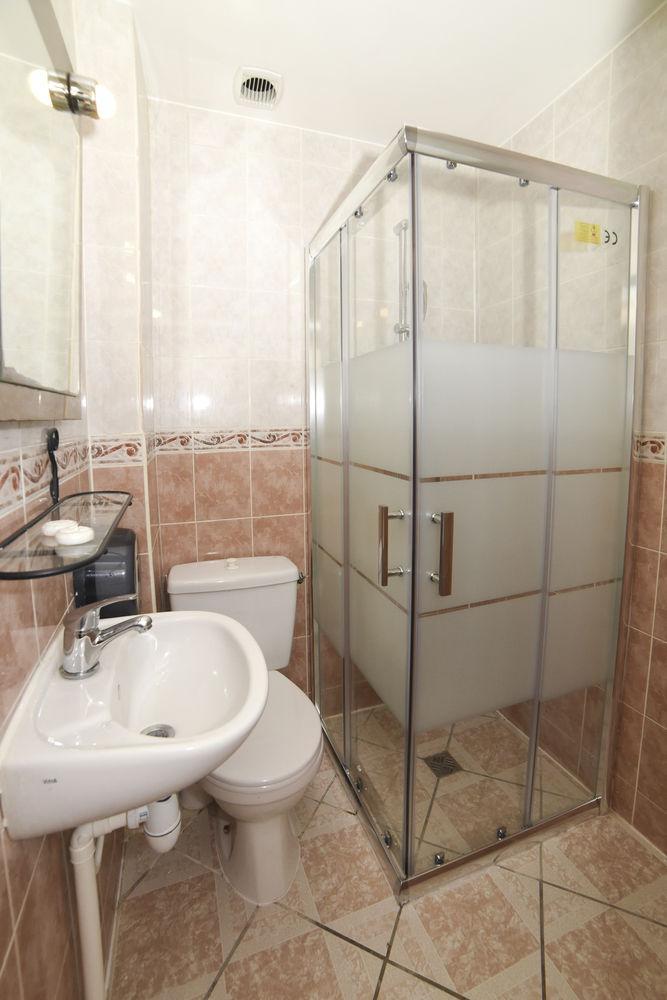 Sully Hotel Paris Bagian luar foto