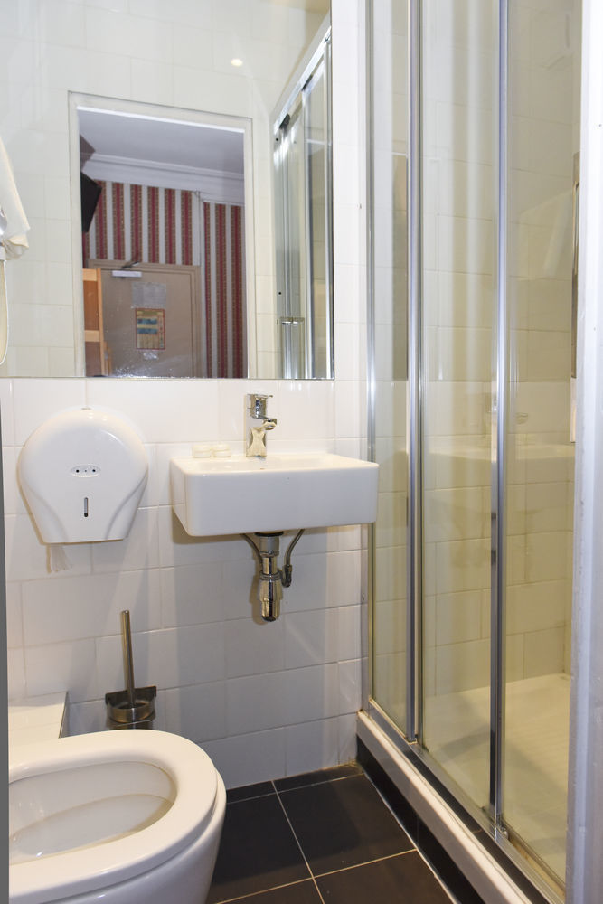 Sully Hotel Paris Bagian luar foto